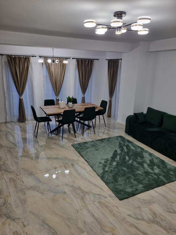Apartament Mihai Cassas Residence Крайова Экстерьер фото
