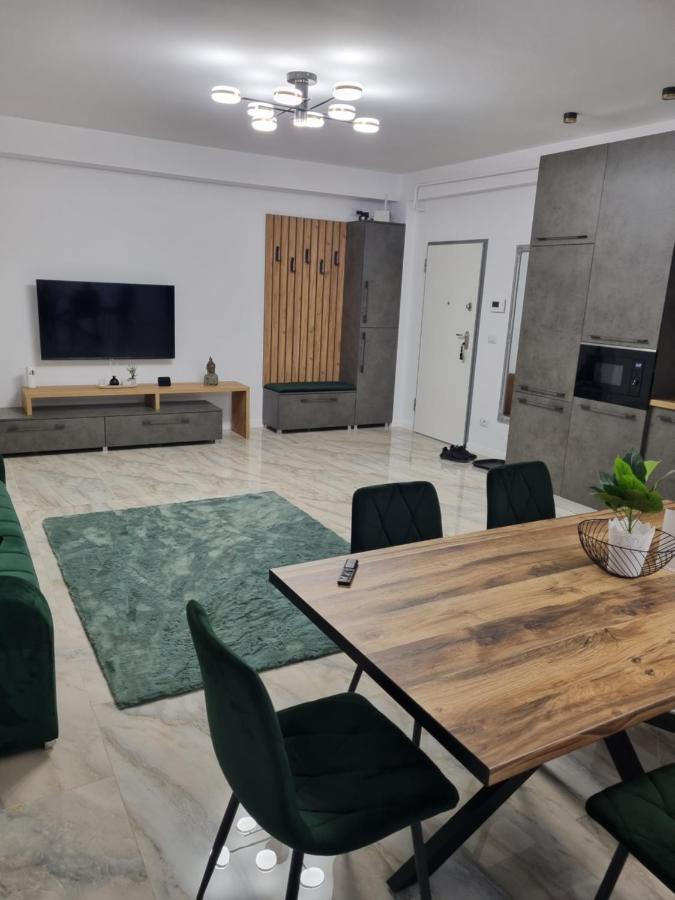 Apartament Mihai Cassas Residence Крайова Экстерьер фото